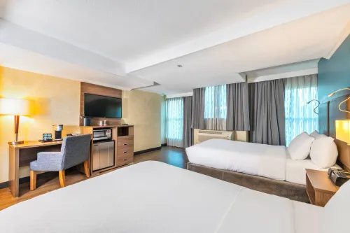 Grand Park Hotel & Suites Downtown Vancouver, Ascend Hotel Collection