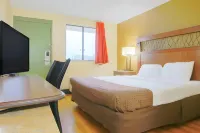 OYO Hotel Mobile, Al I-65 at Airport Blvd Hotels in Mobile