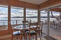 Gorgeous Poulsbo Waterfront Home on Liberty Bay! - Beach