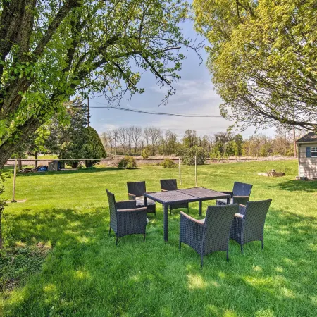 1 Mi to Hersheypark: Family Home w/ Game Room!
