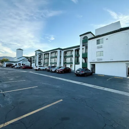Casa Blanca Hotel - Corona