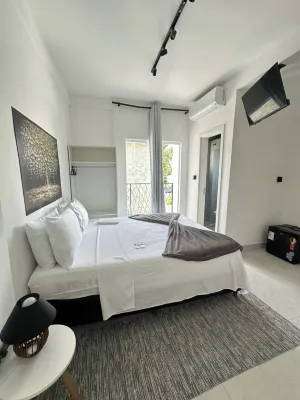 大西洋別墅旅館 Parque Ecológico de Lauro de Freitas附近的飯店