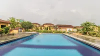 Munal and Mayur Resort - Wellness Retreat Pvt Ltd - สระว่ายน้ำแบบอินฟินิตี้
