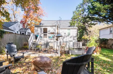 Chesapeake Comfort, Annapolis. Отели рядом с достопримечательностью «Уильям Пака Хаус & Гарден»