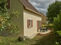 Villa in Lanzac with Private Garden - Villas