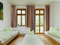 Forest Retreat Near Berlin - 2-Star