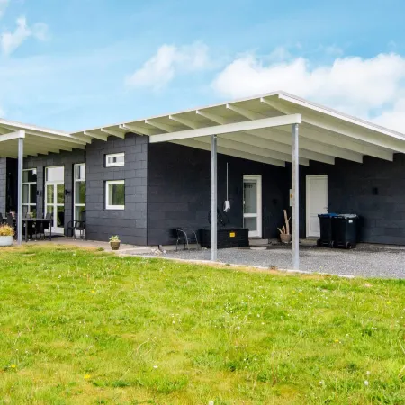 10 person holiday home in Haderslev-By Traum
