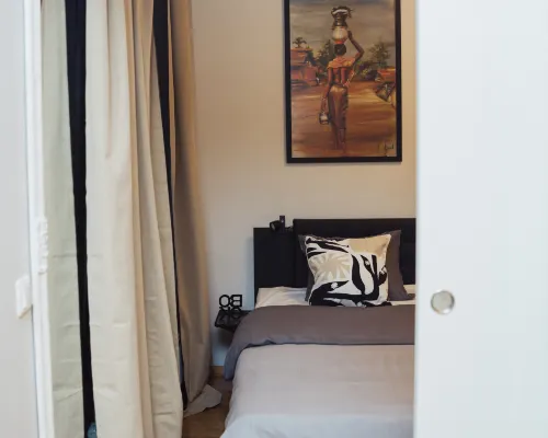 Relax & Explore, Sauna, Metro & Malls 3 Mins Away 拉斯蒂拉附近的飯店