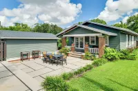 Renovated, Stylish Retreat w/ Patio in Lakeland! - 3-Star