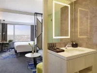 Novotel Suites Yogyakarta Malioboro - con vista montagne
