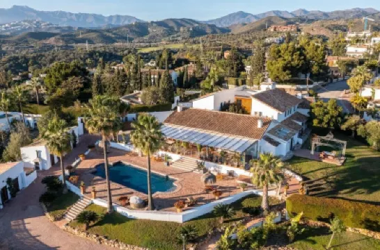 Cortijo Boutique Marbella Hotels near Cabopino Golf