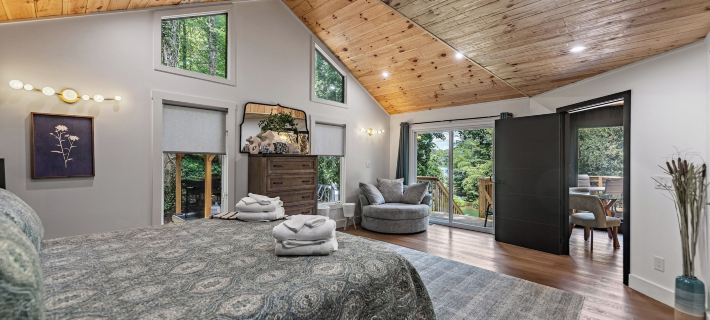 Blue Ridge Lake Home w/ Hot Tub in Morganton! Hotels in Fannin County
