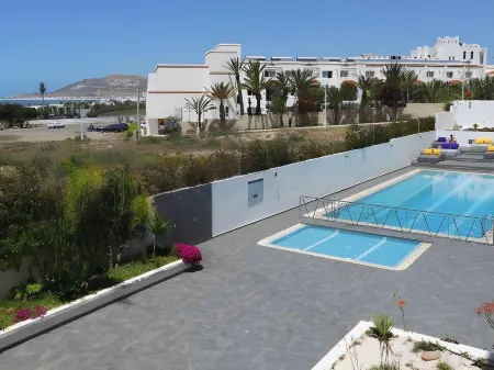 Ocean Atlantic View (Ex Bo Hotel) Отели рядом с достопримечательностью «Agadir Medina»