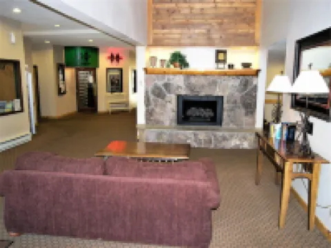 Fox Pine Lodge 3 Bed 3 Bath