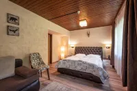 Alpenhotel Edelweiss Hotels in Maurach