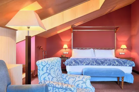 Hotel Fontecruz Ávila Отели рядом с достопримечательностью «The Four Posts»