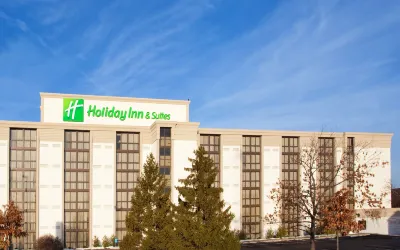 Holiday Inn & Suites Cincinnati-Eastgate (I-275E) Hotel a 