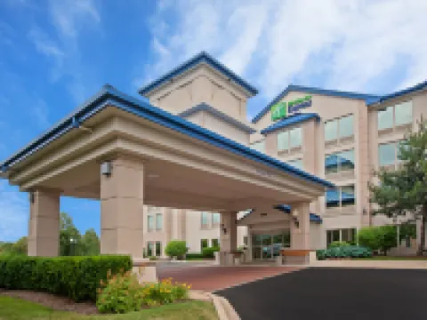 Holiday Inn Express & Suites CHICAGO-MIDWAY AIRPORT by IHG Hotels in Bedford Park