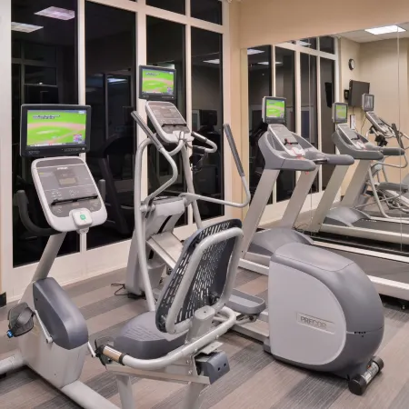 Holiday Inn KANSAS CITY AIRPORT by IHG