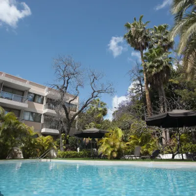 Hotel Colón Rambla Hoteles cerca de Museo Militar de Almeyda