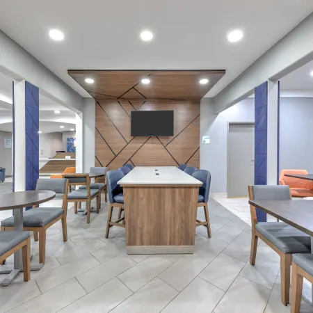 Holiday Inn Express & Suites GRANBURY by IHG