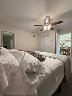 Escape to tranquility at this PrivatePool Lakeview getaway on the shores of EL Hotels in Eagle Lake