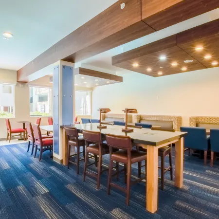 Holiday Inn Express ANAHEIM WEST by IHG