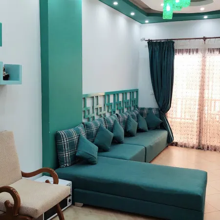 Luxurious Chalet in Hurghada with Sea Views and Pool Access