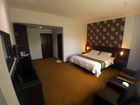 Gran Malindo Hotel Отели в г. Sianok Anam Suku