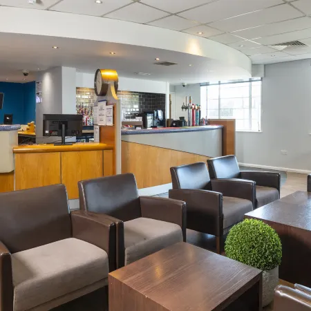 Holiday Inn Express LONDON CHINGFORD-NTH CIRCULAR by IHG Отели рядом с достопримечательностью «Тоттенхэм»