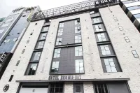 Gimhae Brown Dot Hotel Waterpark - 2 stjerner