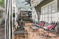 Fully Stocked Kitchen and Walkable to Downtown - Charming Cozy Cottage