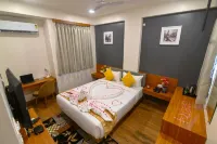 Carry Inn Hotel Indore