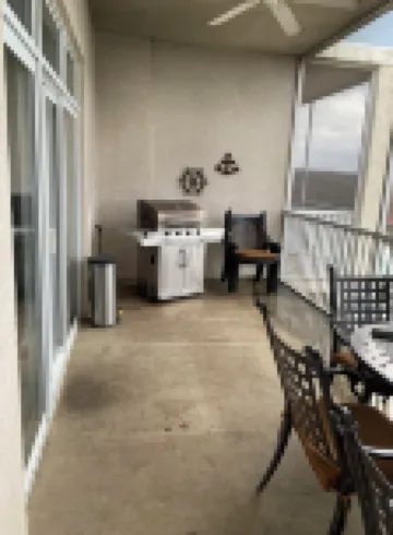 9102 Towers! Quiet! Elevators, indoor pool. Oct-May Travel Nurses welcome!!
