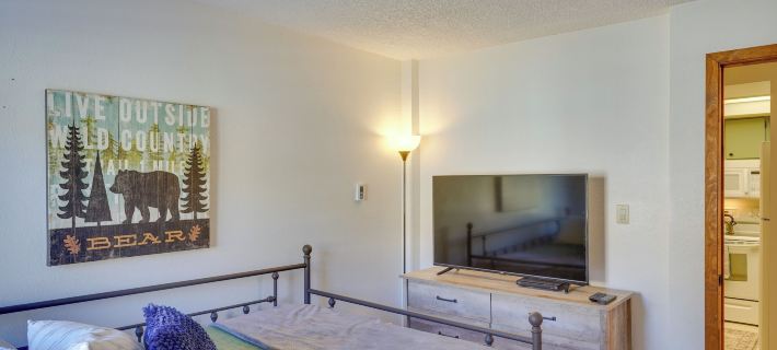 Mountainside Paradise: Ski-in/Ski-Out Resort Condo Hotels in Brian Head
