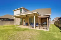 Close to Energy Giants! 3,300-sq-ft Midland Home - Homestays