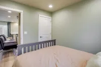Cozy Woodland Retreat in the Pines, Near Prescott! - balcony