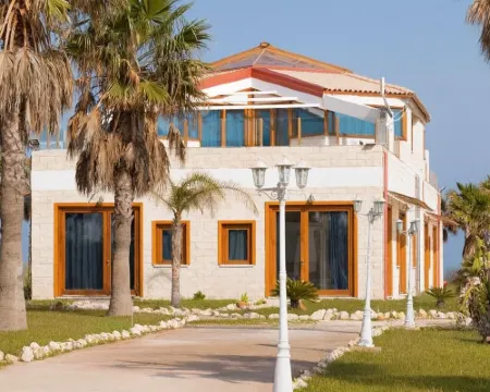 拉萊娜的花園 波爾託帕洛迪卡波帕塞羅酒店