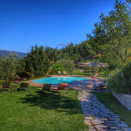 Farmhouse in Loro Ciuffenna with Pool & Garden