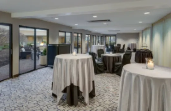 Courtyard Hartford Cromwell