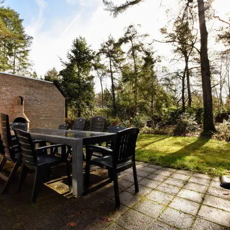 Appealing Holiday Home in Guelders Near Forest Hotels in Lochem