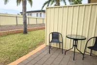 Sundowner Motel Hotel