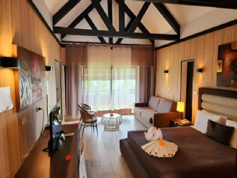 The Crow's Nest Resort Hotels in 