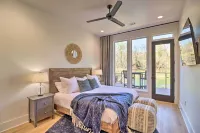 Riverfront Heber Springs Home with Dock and Slip! - Badekar