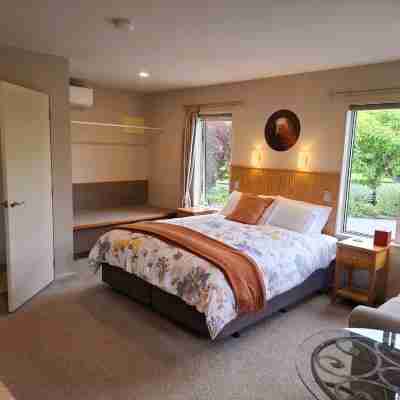 Blue Ridge Studios and Bed & Breakfast Rooms