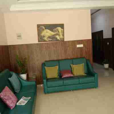 Holidayhomecochin Others