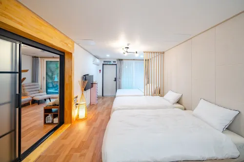 Gapyeong Pine Nut Pension - Mountain view