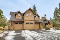 Hot Tub & Dock: Deschutes River All-season Retreat - Wifi