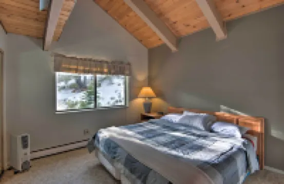 Stateline Ski House Walk to Boulder Lift!