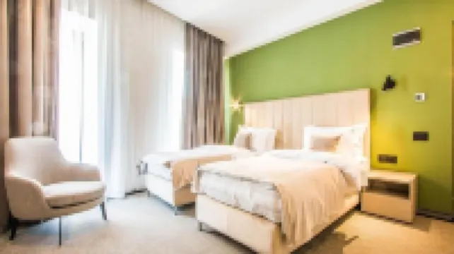 Central Carol Aparthotel 2